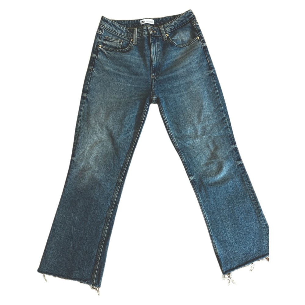 Zara Jeans - Light Wash - Size 6. Great Condition!